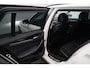 BMW 5-Serie Touring 520i High Executive 2018 | Navigatie | Stoel & Stuurverwarming | Achteruitrij Camera | Elektrisch Verstelbare Stoelen | Cruise Control | Nationale Autopas