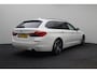 BMW 5-Serie Touring 520i High Executive 2018 | Navigatie | Stoel & Stuurverwarming | Achteruitrij Camera | Elektrisch Verstelbare Stoelen | Cruise Control | Nationale Autopas