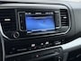 Toyota ProAce Worker 2.0D-4D L3H1 Dubbele Cabine 5-Persoons Ecc 3D-Navi Apple Carplay Android Auto Bluetooth Black Line Long DC Cruise Control Lmv Regen-Lichtsensor led Privacy Glas Schuifdeur 1e Eigenaar Dealeronderhouden Origineel Nederlandse Auto