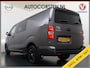 Toyota ProAce Worker 2.0D-4D L3H1 Dubbele Cabine 5-Persoons Ecc 3D-Navi Apple Carplay Android Auto Bluetooth Black Line Long DC Cruise Control Lmv Regen-Lichtsensor led Privacy Glas Schuifdeur 1e Eigenaar Dealeronderhouden Origineel Nederlandse Auto