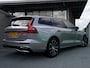 Volvo V60 2.0 T8 Plug-in hybrid AWD Plus Dark PHEV, Automaat, Panoramadak, Head-up display, 360 graden parkeercamera, Trekhaak semi elektrisch wegklapbaar, Park assist voor- en achter, Extra getinte ramen vanaf B-stijl