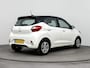 Hyundai i10 1.0 COMFORT SMART | NAVI | CAMERA | CRUISE | APPLE CARPLAY & ANDROID AUTO | ARMSTEUN | TWO TONE | LAGE KMSTAND! | FABRIEKSGARANTIE GELDIG T/M 9-2029! |
