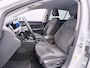 Volkswagen Golf 1.4 eHybrid Style | Elek Stoel | Navi | Side Assist | PDC | Stoelverwarming |