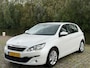 Peugeot 308 1.6 THP Active Airco achteruit camera cruis control org nl auto navigatie