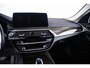 BMW 5-Serie Touring 520d xDrive High Executive Luxury Line - Trekhaak - Panoramadak - zonneschermen - Getinte ruiten - Parking Assistant - BMW Live Cockpit Professional - Elektrisch verwarmde voorstoelen -