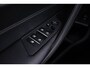BMW 5-Serie Touring 520d xDrive High Executive Luxury Line - Trekhaak - Panoramadak - zonneschermen - Getinte ruiten - Parking Assistant - BMW Live Cockpit Professional - Elektrisch verwarmde voorstoelen -