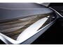 BMW 5-Serie Touring 520d xDrive High Executive Luxury Line - Trekhaak - Panoramadak - zonneschermen - Getinte ruiten - Parking Assistant - BMW Live Cockpit Professional - Elektrisch verwarmde voorstoelen -