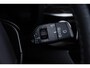 BMW 5-Serie Touring 520d xDrive High Executive Luxury Line - Trekhaak - Panoramadak - zonneschermen - Getinte ruiten - Parking Assistant - BMW Live Cockpit Professional - Elektrisch verwarmde voorstoelen -