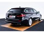BMW 5-Serie Touring 520d xDrive High Executive Luxury Line - Trekhaak - Panoramadak - zonneschermen - Getinte ruiten - Parking Assistant - BMW Live Cockpit Professional - Elektrisch verwarmde voorstoelen -