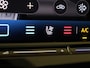 Volkswagen Golf 1.5 eHybrid GTE | SoH 99% | Panoramadak | Lederen bekleding 'Vienna' | Trekhaak | Achteruitrijcamera | Black style | Head-up display | Adaptieve demping | Matrix LED verlichting | Keyless |