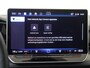 Volkswagen Golf 1.5 eHybrid GTE | SoH 99% | Panoramadak | Lederen bekleding 'Vienna' | Trekhaak | Achteruitrijcamera | Black style | Head-up display | Adaptieve demping | Matrix LED verlichting | Keyless |