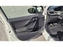 Peugeot 208 1.2 82 pk PureTech Blue Lion 5-deurs *wit metallic*