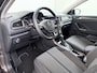 Volkswagen T-Roc 1.5TSI 150PK Automaat Adap.Cruise Stoel+Stuurverwarming Camera Apple Carplay Android Auto Elek.Achterklep Pdc 'App-Connect' smartphone-integratie Isofix Lmv Bluetooth Lane Assist Licht-/Regensensor Keyless