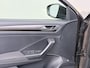 Volkswagen T-Roc 1.5TSI 150PK Automaat Adap.Cruise Stoel+Stuurverwarming Camera Apple Carplay Android Auto Elek.Achterklep Pdc 'App-Connect' smartphone-integratie Isofix Lmv Bluetooth Lane Assist Licht-/Regensensor Keyless