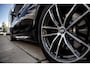 BMW 5-Serie Touring 530e M-Sport 292PK|BTW|Pano|Trekhaak|HUD|Sfeer|Full Led|Keyless|Drive Mode e.o.