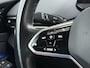 Volkswagen ID.5 Coupé Pro 82kWh 204PK Trekhaak SOH 94% Camera Adap.Cruise Assistentie+Comfort+Design+Stylepakket Navi Keyless Apple Carplay Android Auto Pdc Led-a-licht dynamisch Keyless advanced Matrix led-koplampen Lmv 20" Privacy Glas DAB 1.000KG Trekgewicht 1e Eigenaar