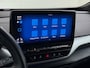 Volkswagen ID.5 Coupé Pro 82kWh 204PK Trekhaak SOH 94% Camera Adap.Cruise Assistentie+Comfort+Design+Stylepakket Navi Keyless Apple Carplay Android Auto Pdc Led-a-licht dynamisch Keyless advanced Matrix led-koplampen Lmv 20" Privacy Glas DAB 1.000KG Trekgewicht 1e Eigenaar