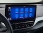 Volkswagen ID.5 Coupé Pro 82kWh 204PK Trekhaak SOH 94% Camera Adap.Cruise Assistentie+Comfort+Design+Stylepakket Navi Keyless Apple Carplay Android Auto Pdc Led-a-licht dynamisch Keyless advanced Matrix led-koplampen Lmv 20" Privacy Glas DAB 1.000KG Trekgewicht 1e Eigenaar