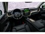 Volvo XC60 2.0 T6 Plug-in hybrid AWD Ultra Dark | SOH 100% | Luchtvering | Trekhaak | Head Up Display | Adaptieve Cruise Control | 360 Camera | Donker Glas |