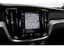 Volvo V60 2.0 B4 R-Design | Harman/Kardon premium audio | Panoramadak | Rondomzicht camera | Elektrisch verstelbare stoelen met geheugen |Head up display| Parkeerverwarming| 19 Inch Lichtmetalen velgen.