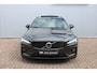 Volvo V60 2.0 B4 R-Design | Harman/Kardon premium audio | Panoramadak | Rondomzicht camera | Elektrisch verstelbare stoelen met geheugen |Head up display| Parkeerverwarming| 19 Inch Lichtmetalen velgen.