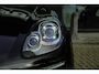 Porsche Macan 2.0 T 252pk Panoramadak Luchtvering Sport chrono 18-weg Sportstoelen Trekhaak elektrisch 21" LMV