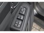 Porsche Macan 2.0 T 252pk Panoramadak Luchtvering 18-weg Adaptieve Sportstoelen Trekhaak elektrisch 21" LMV