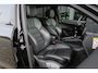 Porsche Macan 2.0 T 252pk Panoramadak Luchtvering Sport chrono 18-weg Sportstoelen Trekhaak elektrisch 21" LMV