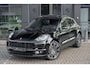 Porsche Macan 2.0 T 252pk Panoramadak Luchtvering 18-weg Adaptieve Sportstoelen Trekhaak elektrisch 21" LMV