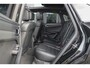 Porsche Macan 2.0 T 252pk Panoramadak Luchtvering 18-weg Adaptieve Sportstoelen Trekhaak elektrisch 21" LMV