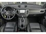 Porsche Macan 2.0 T 252pk Panoramadak Luchtvering 18-weg Adaptieve Sportstoelen Trekhaak elektrisch 21" LMV