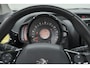 Peugeot 108 1.0 e-VTi Collection TOP! | Elektrisch Vouwdak | Apple Carplay | Climate Control | 15 Inch Lichtmetalen Velgen