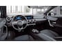 Mercedes-Benz A-klasse 200 Business Solution AMG | Night | Achteruitrijcamera | Sfeerverlichting | Privacybeglazing | Stoelverwarming | Apple Carplay |
