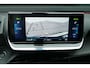 Peugeot e-2008 136PK 50KWH ALLURE PACK AUTOMAAT / CAMERA / STOELVERWARMING / SOH 89,31% / KEYLESS / CARPLAY / 17"LMV / NAVI / CLIMA / LED / PDC / BLUETOOTH / ADAPT. CRUISECONTROL / 1E EIGENAAR / SCHITTERENDE STAAT !!