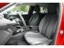 Peugeot e-2008 136PK 50KWH ALLURE PACK AUTOMAAT / CAMERA / STOELVERWARMING / SOH 89,31% / KEYLESS / CARPLAY / 17"LMV / NAVI / CLIMA / LED / PDC / BLUETOOTH / ADAPT. CRUISECONTROL / 1E EIGENAAR / SCHITTERENDE STAAT !!