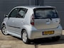 Daihatsu Sirion 2 1.3-16V Comfort - AIRCO - EL. RAMEN + SPIEGELS - ACHTERSPOILER - SIDESKIRTS - LM VELGEN - STUURBEKRACHTIGING - CPV - NAP - NL AUTO - NIEUWE APK BIJ AFLEVERING -