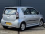 Daihatsu Sirion 2 1.3-16V Comfort - AIRCO - EL. RAMEN + SPIEGELS - ACHTERSPOILER - SIDESKIRTS - LM VELGEN - STUURBEKRACHTIGING - CPV - NAP - NL AUTO - NIEUWE APK BIJ AFLEVERING -