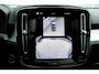 Volvo XC40 B4 Plus Black Edition | Panoramadak | Trekhaak | Verwarmbare voorstoelen, stuurwiel en voorruit | 360 graden camera | Premium audio by Harman Kardon | Apple carplay/Android auto