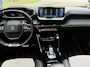 Peugeot e-2008 EV GT Pack 50 kWh SOH 92,88% | Panoramadak | Navigatie | ECC | PDC + Camera | Apple CarPlay/Android Auto |
