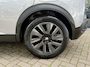 Peugeot e-2008 EV GT Pack 50 kWh SOH 92,88% | Panoramadak | Navigatie | ECC | PDC + Camera | Apple CarPlay/Android Auto |
