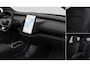 Volvo EX30 P5 Ext. Range Plus Black Edition Europa 69 kWh / Adaptive Cruise Control / Harman Kardon / Extra getint glas / Stoelverwarming / Stuurverwarming / Achteruitrijcamera / Elektrisch verstelbare stoelen /