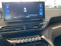 Peugeot 5008 1.2 PureTech Active Pack Business,7 Zitplaatsen,Navigatie,Climate Control,Multifunctioneel Stuur,Bluetooth,Cruise Control,Parkeersensoren,Elektrische achterklep,Privacy glass,Camera,Keyless,Dode hoek waarschuwing buitenspiegels,Digital dash,18 Inch Lmv