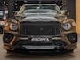 Bentley Bentayga V8 S Touring Package Mandarin NAIM 4.0 V8 S