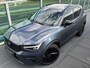 Volvo XC40 2.0 B4 Plus Black Edition Mild hybrid, Automaat, Panoramadak, 20 inch wielen, Trekhaak semi elektrisch wegklapbaar, Extra getinte ramen vanaf B-stijl, Harman Kardon audio, 360 graden parkeercamera