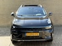 Lynk & Co 01 1.5 PHEV 261pk | Rolhoes | Zwarte hemel | 360 camera | Panoramadak | Adaptieve cruise | Lane assist | Dodehoekdetectie | Sfeerverlichting | Stoelverwarming | Keyless | DAB | LED | Apple CarPlay / Android Auto | Navigatie | Elektrische achterklep | Volledig dealeronderhouden | Fabrieksgarantie