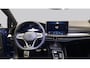 Volkswagen Golf 1.5 eTSI Automaat R-Line Edition | Demo | LED Matrix | 18" York velgen |