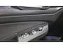 Volkswagen Golf 1.5 eTSI Automaat R-Line Edition | Demo | LED Matrix | 18" York velgen |