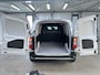 Toyota PROACE CITY Electric Challenger Long (L2) 50 kWh 136pk | 3pers. | Laadvloer | 3-fase(11kw) | Multimediascherm groot |