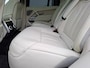 Land Rover Range Rover P510e SV PHEV 4WS 4xMassage Chauffeurspakket Signature Trekhaak Zonsondergang Goud Meridian