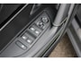 Peugeot e-2008 EV GT Avantage 54 kWh | SOH 98% | 12.500km | NL auto | Fase 3 laden | Navigatie | Camera voor + achter | Adaptieve cruise control |